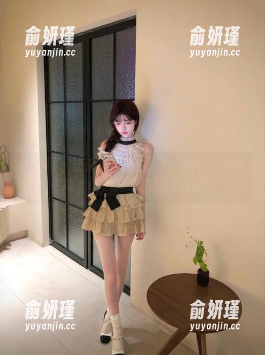 秀人网-诺诺Nono 秀人网 - 快来围观!诺诺Nono白丝套图更新,让你的心跳瞬间加速!
