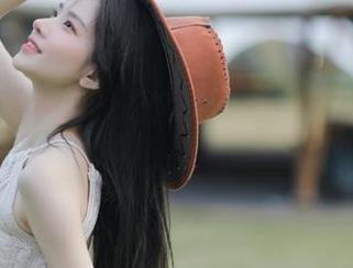 秀人网 – 高清图包：软情与御姐的完美碰撞，一场影像与视觉的华丽盛宴！