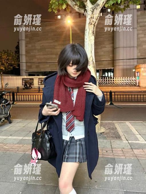 秀人网 - 一起探索陆萱萱cecillia的毛衣美图，快来收集免费时尚灵感！