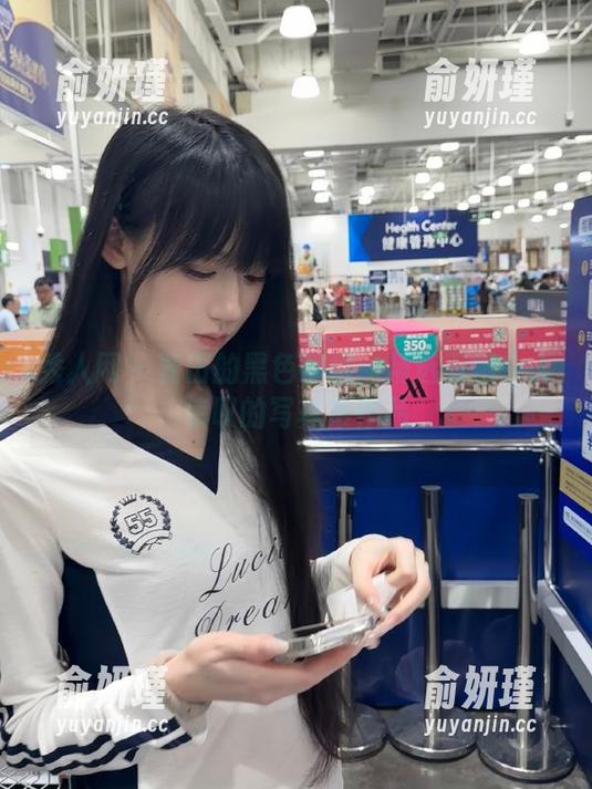 秀人网-麦田 秀人网 - 麦田的黑色梦境:精选五幅令人惊叹的写真集作品
