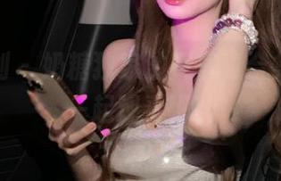 紧急企划 – 奶糖独家油亮写真合集，快来一起观看吧！
