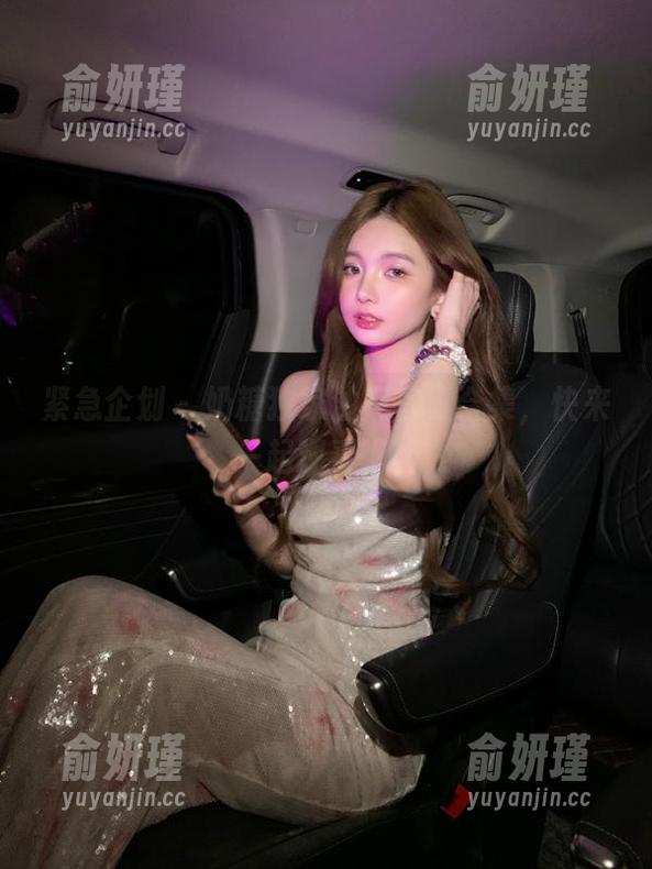 紧急企划 - 奶糖独家油亮写真合集，快来一起观看吧！