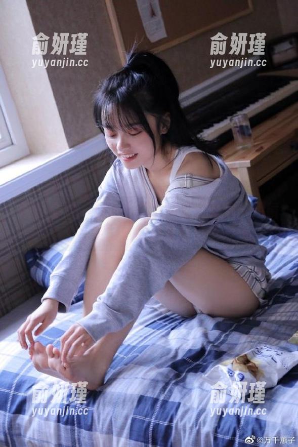 紧急企划 - 精选小恩优等生写真集：用镜头定格她的成长与自信