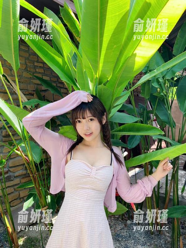 绮梦摄影 - 精选月月私拍合集：体操服展现完美身形与朝气蓬勃的气息。