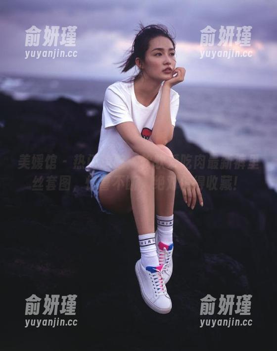 美媛馆-软软爱吃肉 美媛馆 - 热门追踪:软软爱吃肉最新裤里丝套图,惊喜不断,绝对值得收藏!