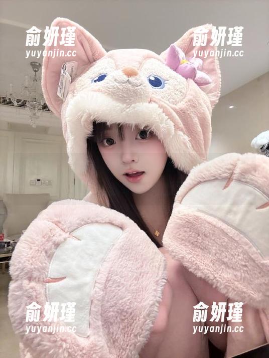 美媛馆-鱼子酱Fish 美媛馆 - 鱼子酱Fish最新写真集大揭秘,分享那些让套装更加出彩的细节
