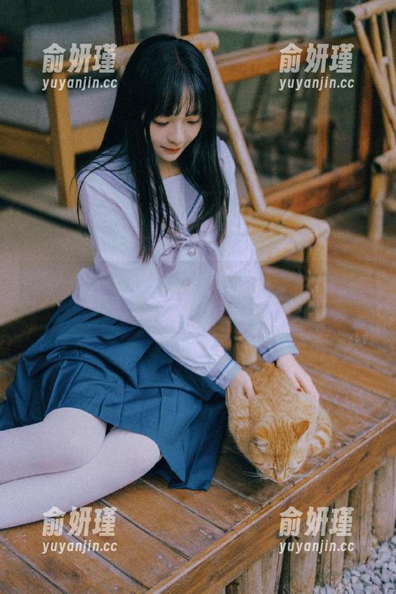 蜜桃社-Suki 蜜桃社 - Suki的水手服作品集:每一张原图都像是在海边偶遇的梦幻!