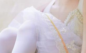 蜜桃社 – 小魔女lily征服你的眼球：不可错过的御姐私拍美图精选