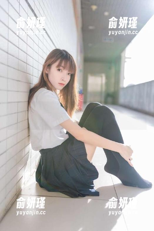 蜜桃社 - 与沐子熙V姐姐一起探索她的精美套图作品之旅