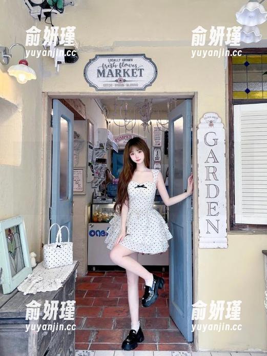 蜜桃社-陆萱萱Cecilia 蜜桃社 - 美图分享时刻,陆萱萱Cecilia执笔描绘她的御姐世界,与你一起探索这份魅惑!