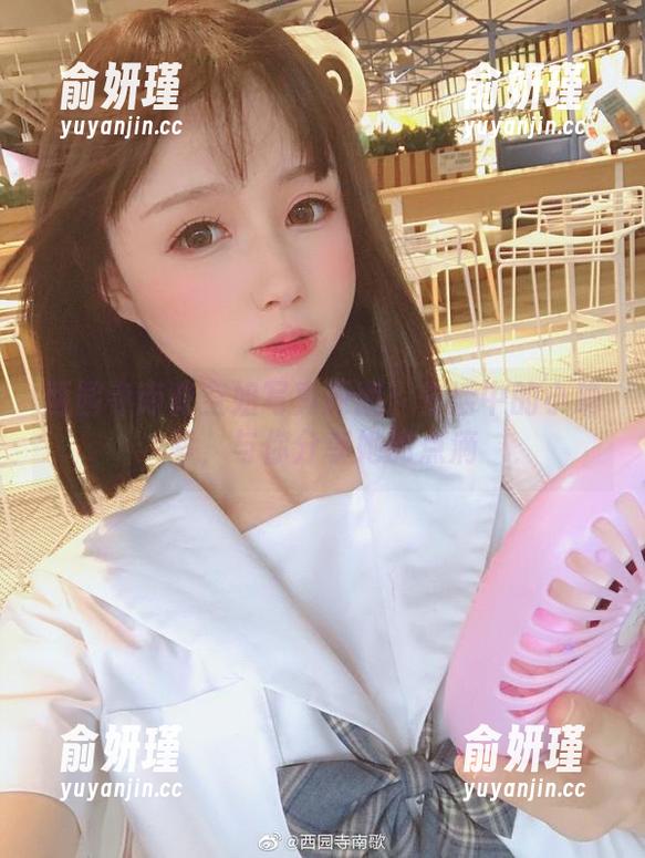 西园寺南歌 西园寺南歌空姐写真原图:生活中的小确幸,与你分享她的点滴
