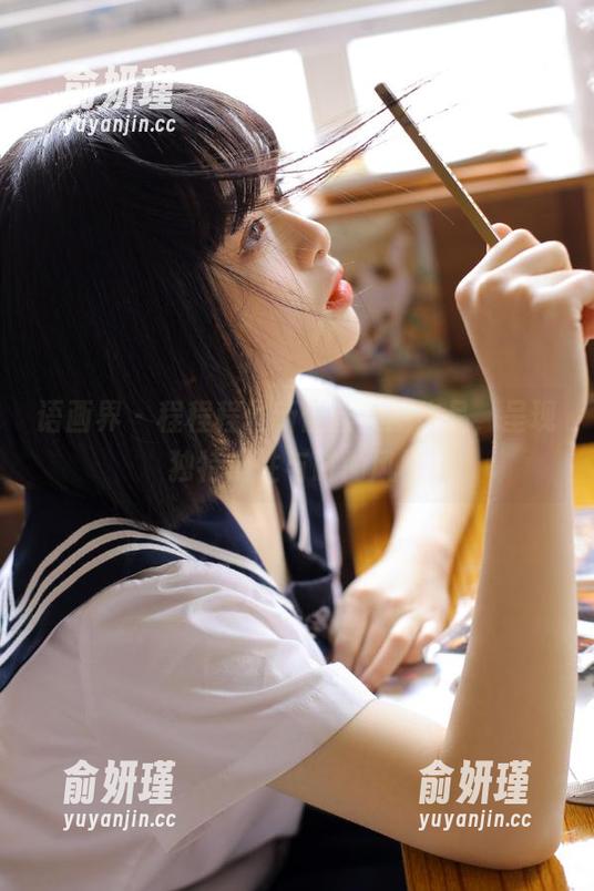 语画界 - 程程程最新蕾丝美图作品，呈现独特个性与时尚风格