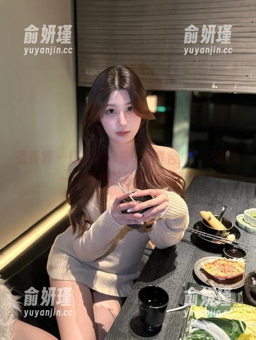 语画界 - 郑颖姗比基尼写真合集，记录每一个炎热夏日的微笑瞬间