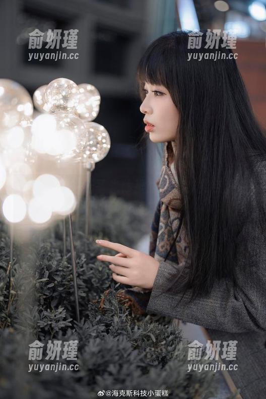 轩萧学姐的无圣光体操服图集，笑点满满的健身乐趣！