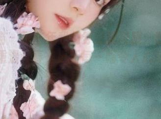 轰趴猫 – 那些年我们穿过的校服：陈雅漫带你重温青春，更新每一幅令人心动的图片！