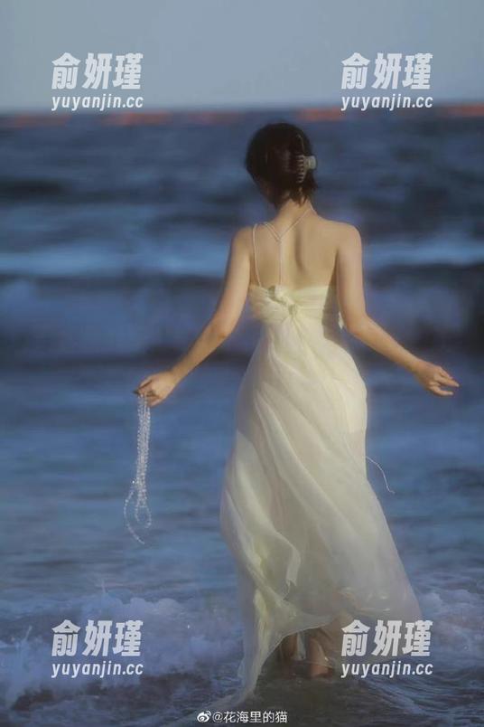 免费获取轻兰映画“黑丝女仆”图集，让你的视觉享受尽情释放吧！