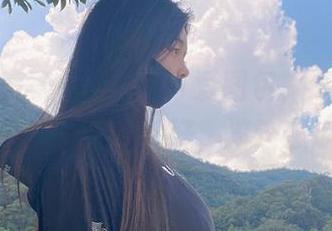 观看阿寨寨ninja的可爱图包,这些写真作品让你心情大好,流连忘返。