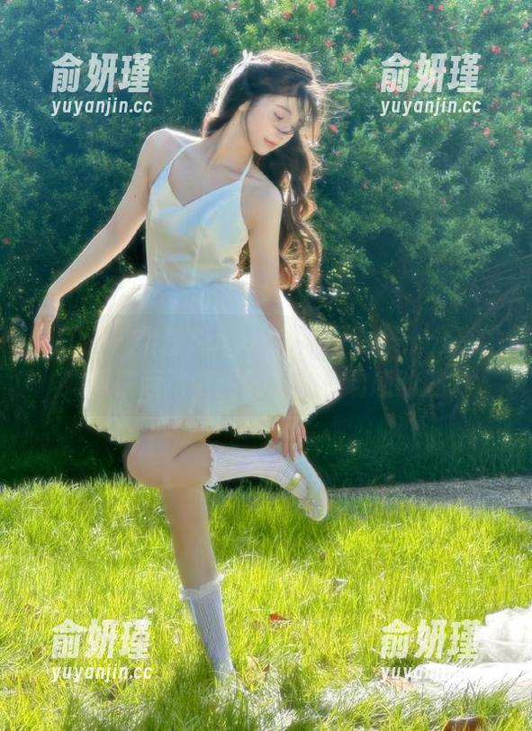 青豆客 - 梁莹Sugar运动写真集：分享她如何在运动中展现出隽永动感的魅力