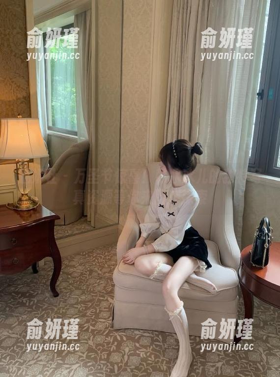 魅妍社 - 万圣节惊喜！韩冰冰儿的独特写真资源等你来图库探索