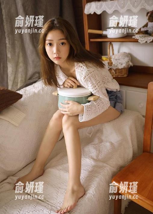 微密圈 - 黎允熙baby女仆写真合集，邂逅清新与妩媚的视觉盛宴